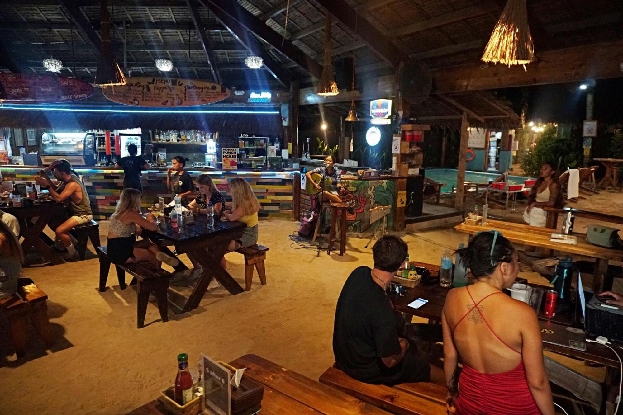 Mad Monkey Hostel Siargao (Adults Only) General Luna  Exteriér fotografie